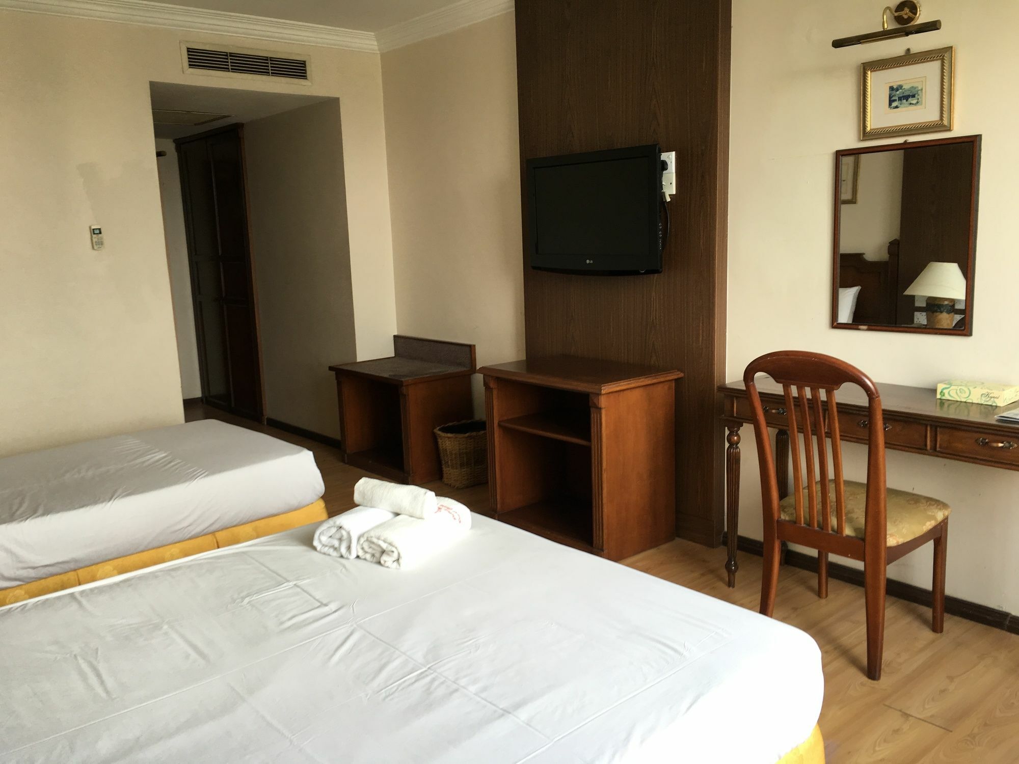 Regal Court Hotel Kuching Ngoại thất bức ảnh